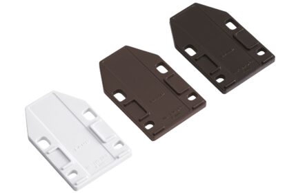 4-delige afstandsplaat, gemaakt van polyacetaal, oppervlak: bruin, 70 mm (2-3/4"), ML-120-DP4-BR. Compensatieplaat voor magnetische druksluitingen ML-120BR, ML-120W en ML-120BL van Sugatsune, van Sugatsune / LAMP® (Japan) - Afbeelding 5