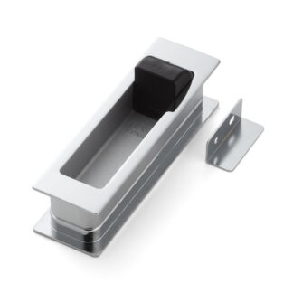 Inlaathandvat van zinklegering met geïntegreerde uitklapbare deurstop, verchroomde afwerking, 135 mm (5,4") HH-P135CR. Inlaatgreep HH-P135CR met stootstop voor schuifdeur, van Sugatsune / LAMP® (Japan)