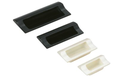 Hoogwaardige rechthoekige handgreepschaal voor snelle klikmontage in een plaatwerkbehuizing van robuust kunststof, oppervlak: ivoor, 140 mm (5,6") HH-JW140-IV. Device handle HH-JW140-IV voor metalen kasten, plaatwerk behuizing, door Sugatsune / LAMP® (Jap - Afbeelding 2