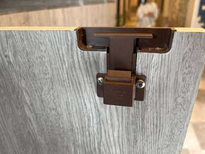 Verborgen klikhendel, oppervlak: wit, AK-60WT en AK-C60WT. Praktische veiligheidshandgreep voor jachtinterieurs, camperombouw, caravanmeubels, campers en nog veel meer, van Sugatsune / LAMP® (Japan) - Afbeelding 11