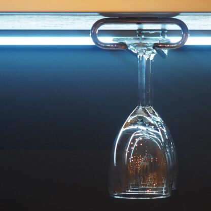 Hoogwaardige wijnglashouder, gemaakt van staal, oppervlak: verchroomd, 280 mm (11-1/32"), 8930011. Praktische glazendrager voor wijnglazen, champagneglazen, cocktailglazen, cognacglazen, bekers en nog veel meer, van EMUCA - Afbeelding 6